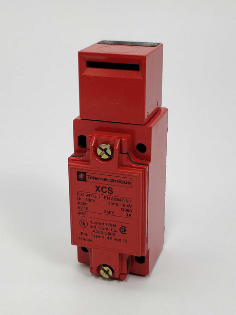 TELEMECANIQUE XCSS A701 Safety limit switch 071886