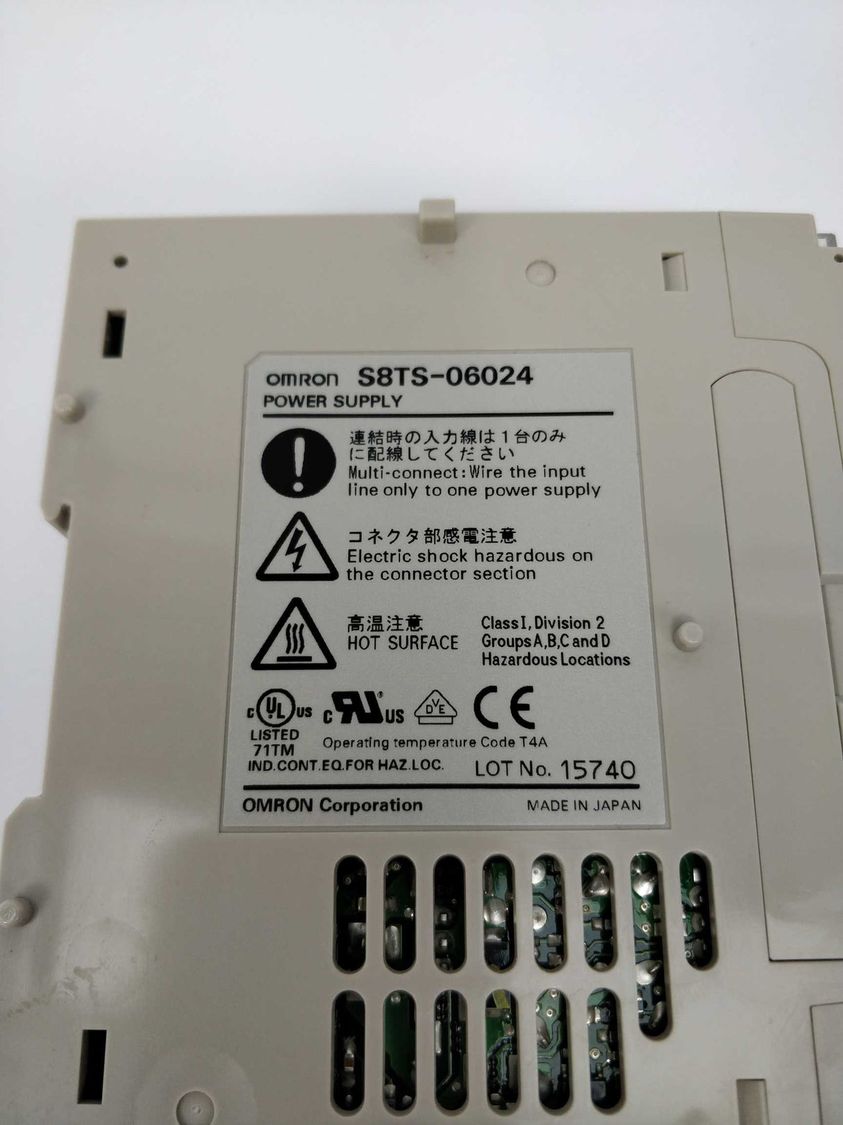 OMRON S8TS-06024 Power supply