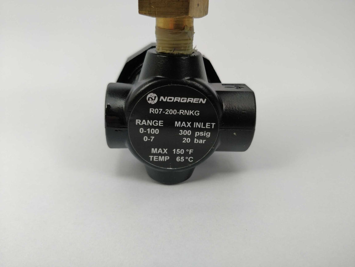 NORGREN R07-200-RNKG R07 regulator with manometer 0-4bar