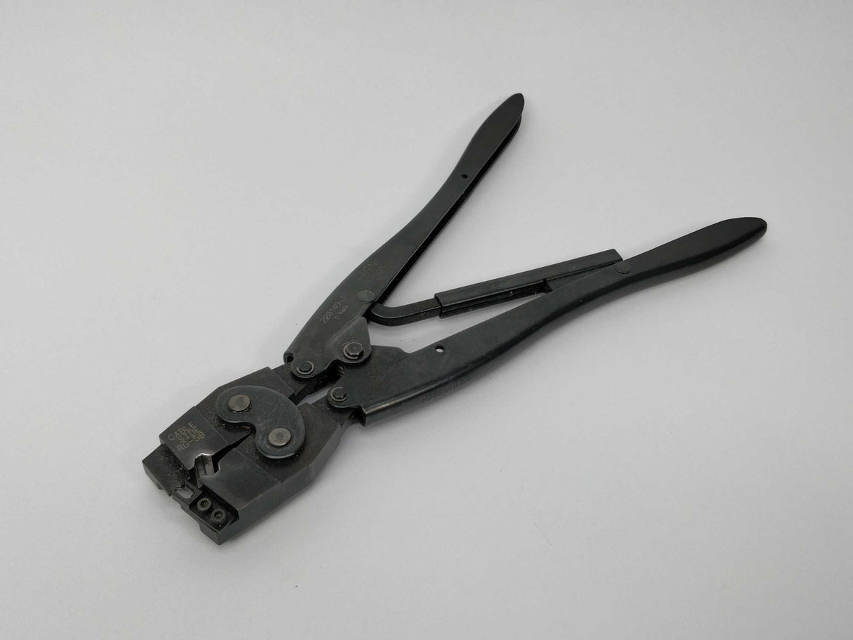 AMP 220149-1 Portable Crimping Tool