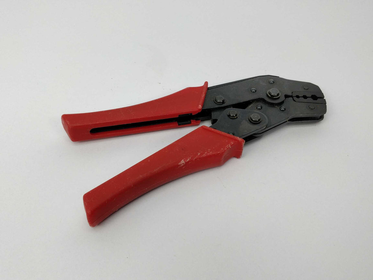 Radiall R 282 211 Portable Crimping Tool