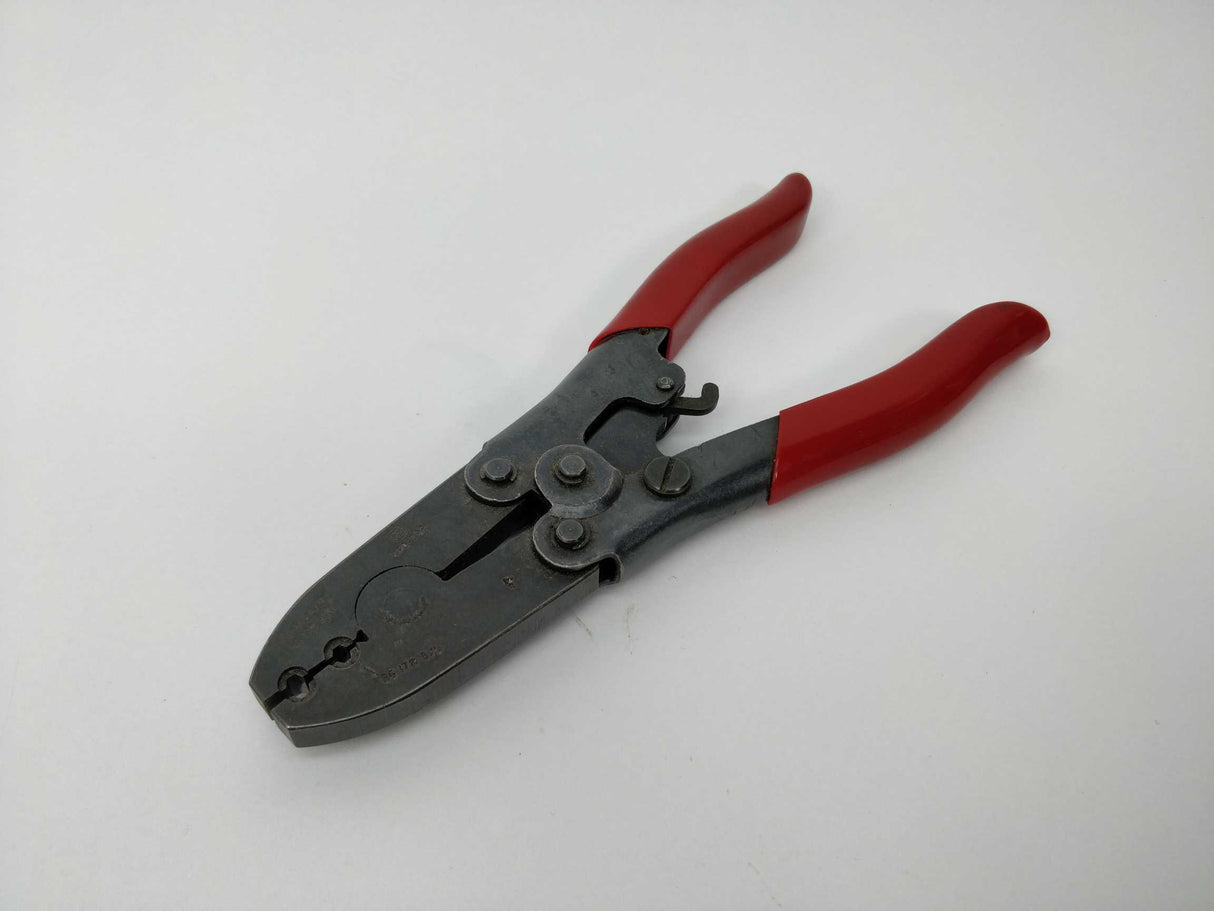 RS Pro 470-099 Ratchet Crimping Tool