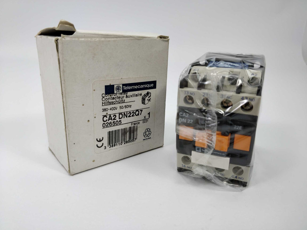 TELEMECANIQUE 026505 Control relay CA2DN22Q7