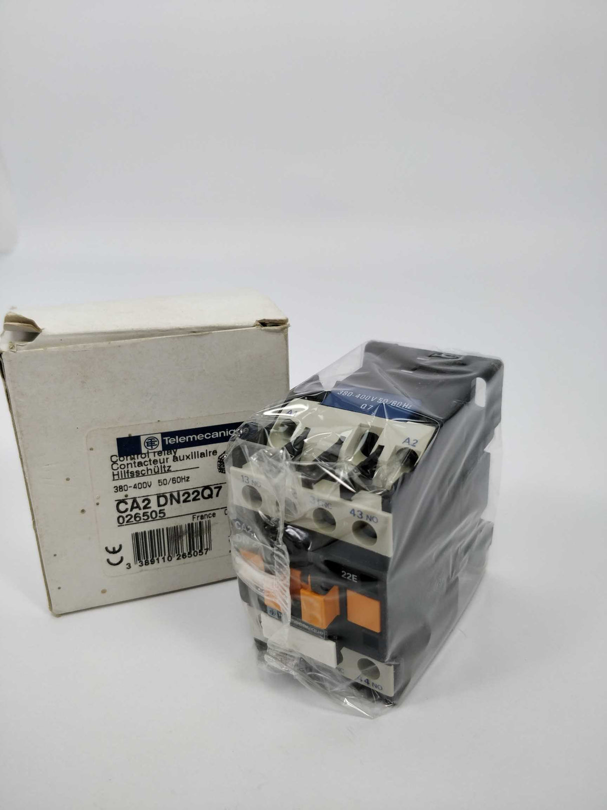 TELEMECANIQUE 026505 Control relay CA2DN22Q7