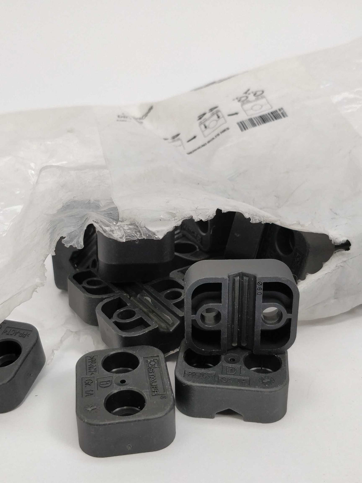 Stauff 1130029112 Pipe holder 24 Pcs