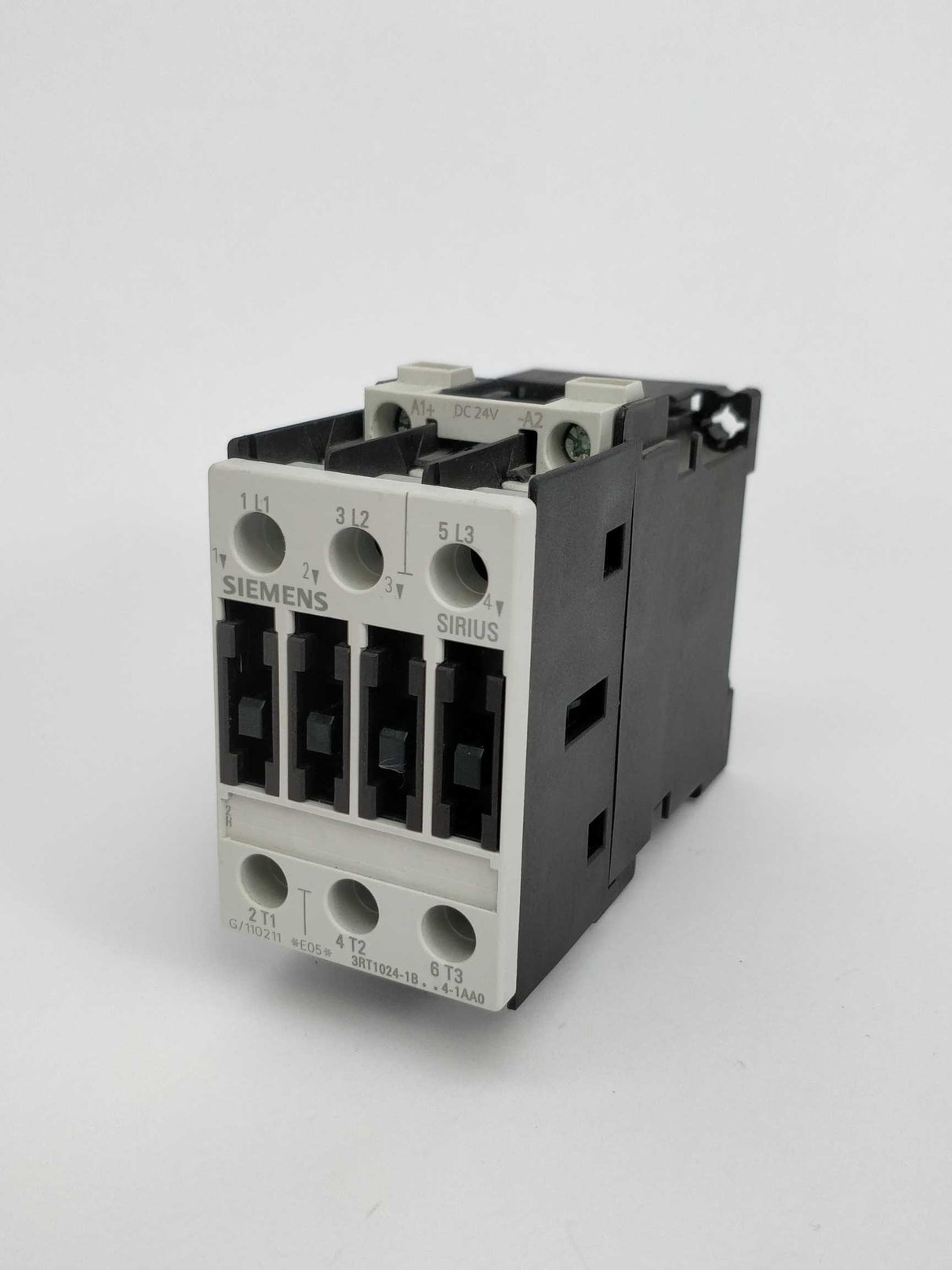 Siemens 3RT1024-1BB44-1AA0 Power contactor E:05