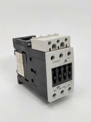 Siemens 3RT1035-1BB44 Power contactor E05