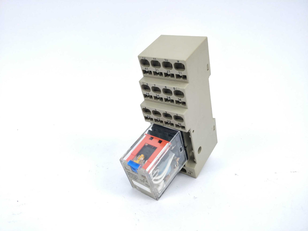OMRON PYF14S SOCKET + MY4IN1-D2