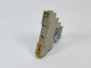 OMRON G2R-2-S (S) RELAY + P2RF-08-E