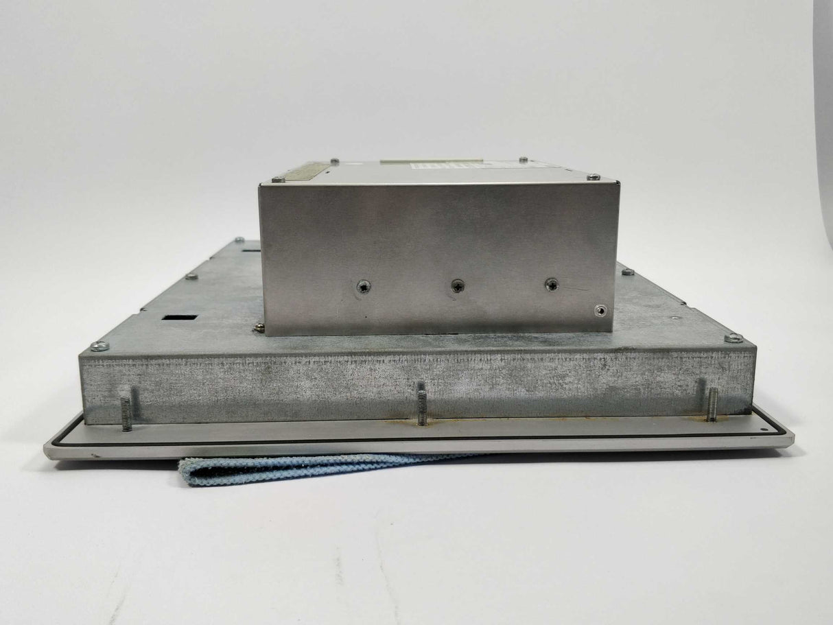 LENZE 3403-208420000-4100 EL 2700 SVGA touchscreen 24VDC