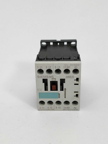 Siemens 3RT1017-1AF01 Power contactor AC-3 12A, 5.5kW/400V