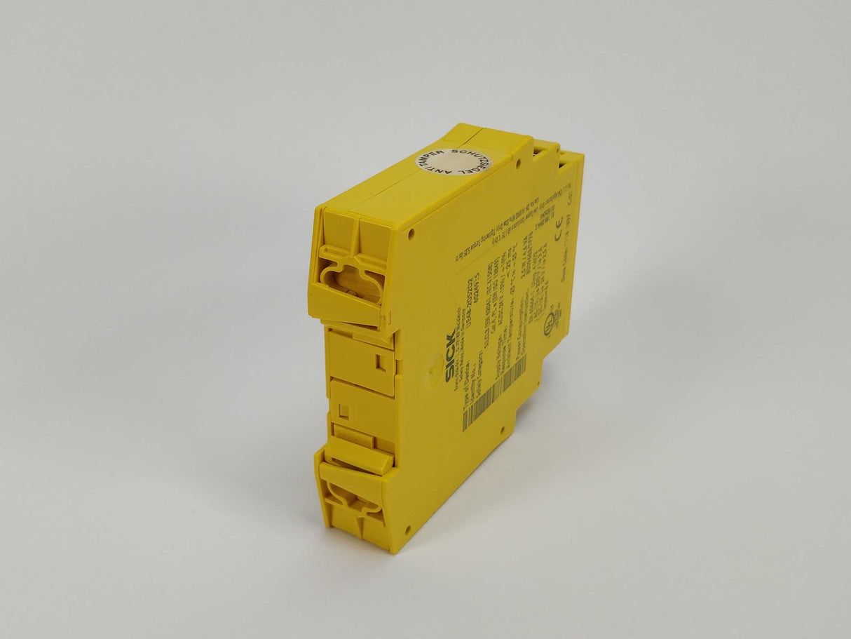 SICK 6024915 UE48-2OS2D2 Safety relay Evaluation unit
