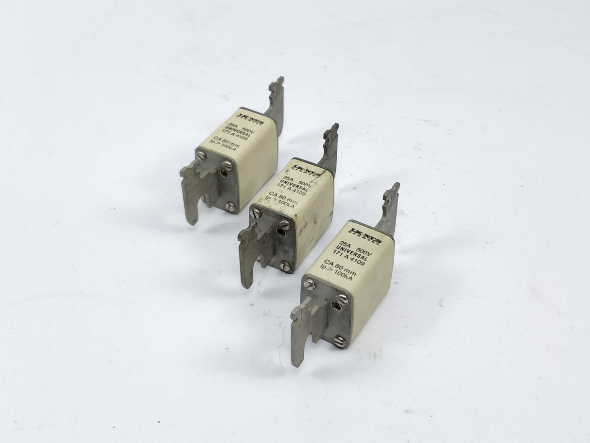 LK/Bussmann 171A4109 Fuse 25A 500V universal CA 80mm 3 Pcs.