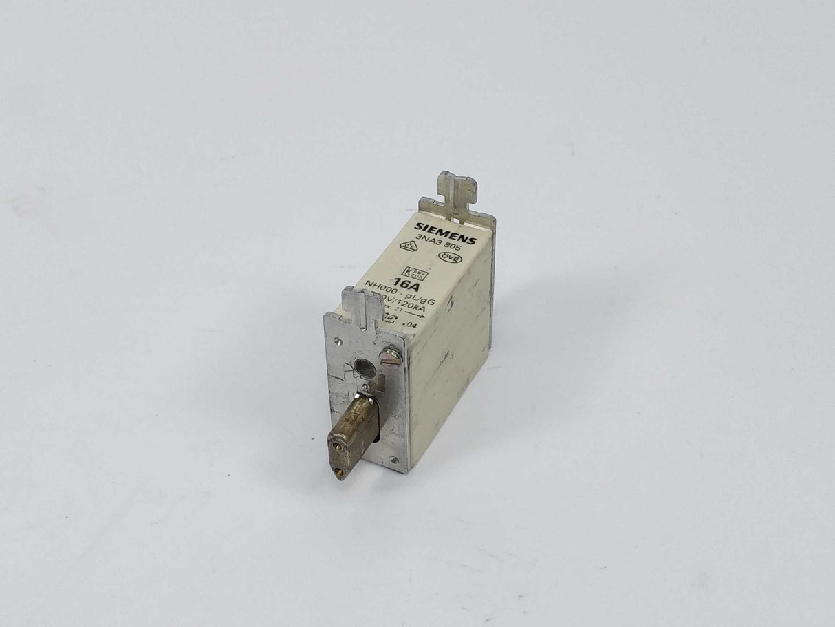 Siemens 3NA3805 Fuse 16A 500V NH000 gG 120Ka