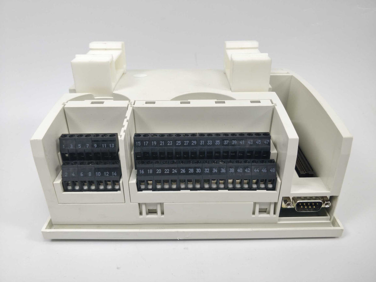 Honeywell XL50-MMI HVAC programmable controller