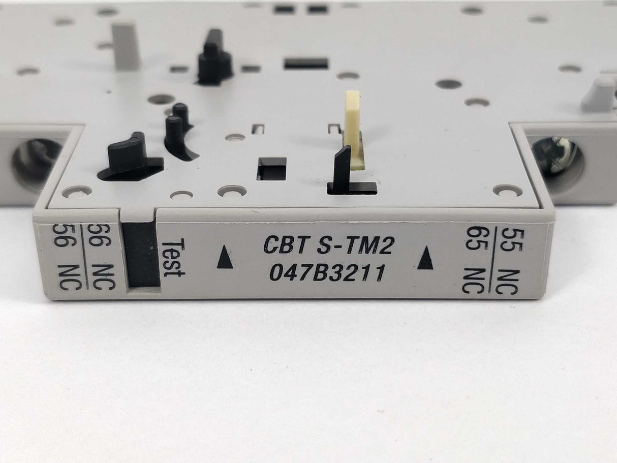 Danfoss 047B3211 CBT S-TM2 Auxiliary Contact