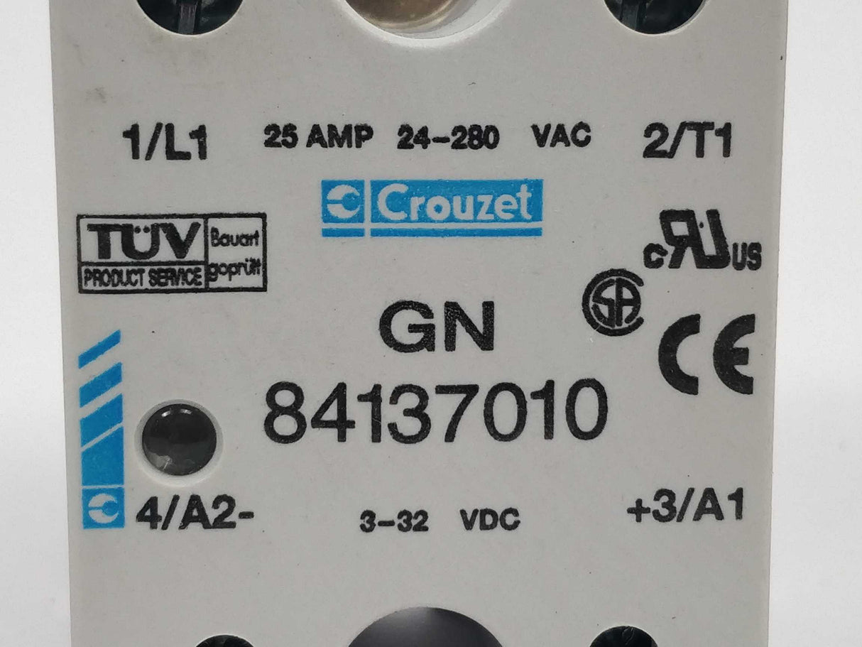 Crouzet 84137010 25A 24-290V, Solid state relay 3-32VDC