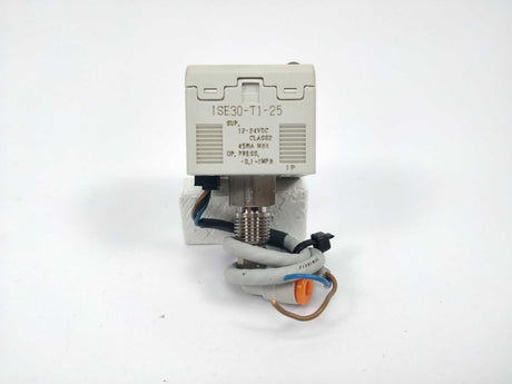 SMC ISE30-T1-25 Pressure switch, cable inclueded.
