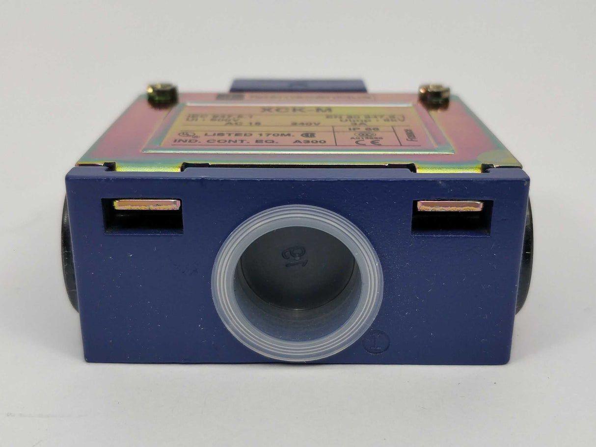 TELEMECANIQUE ZCKM8H29 Body contact