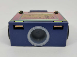 TELEMECANIQUE ZCKM8H29 Body contact