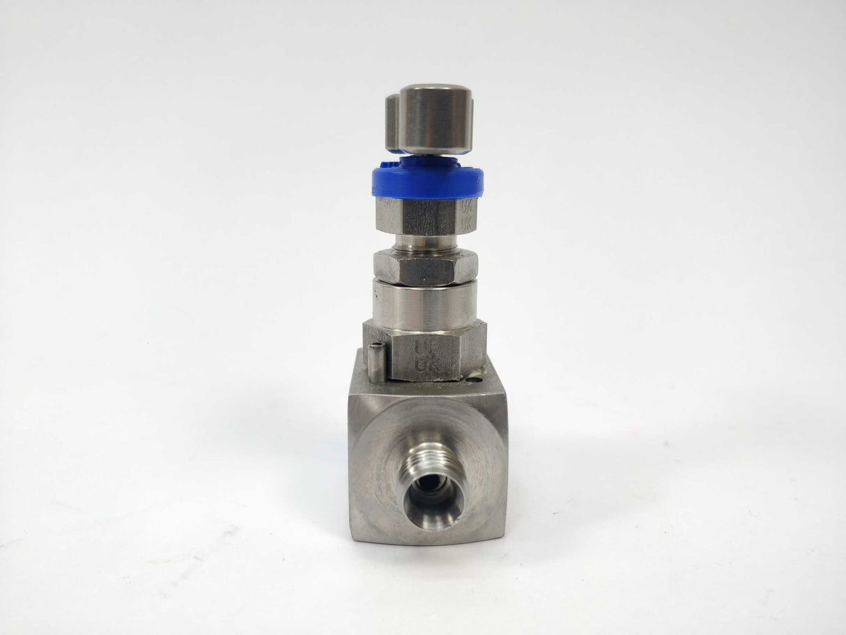 Parker HNVS4A Needle Pattern Hand Valves, Straight and Angle Styles