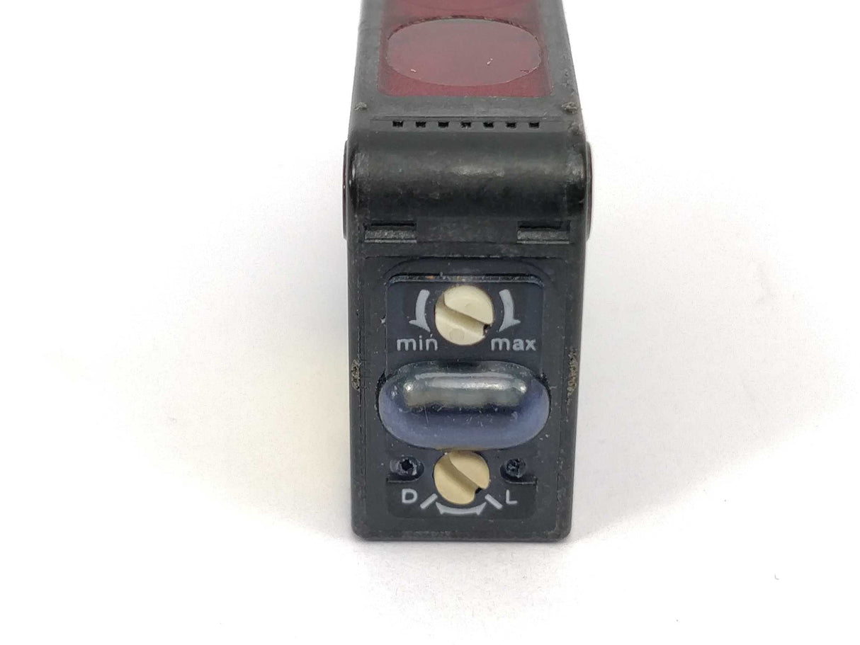 OMRON E3Z-LL86 Sensor