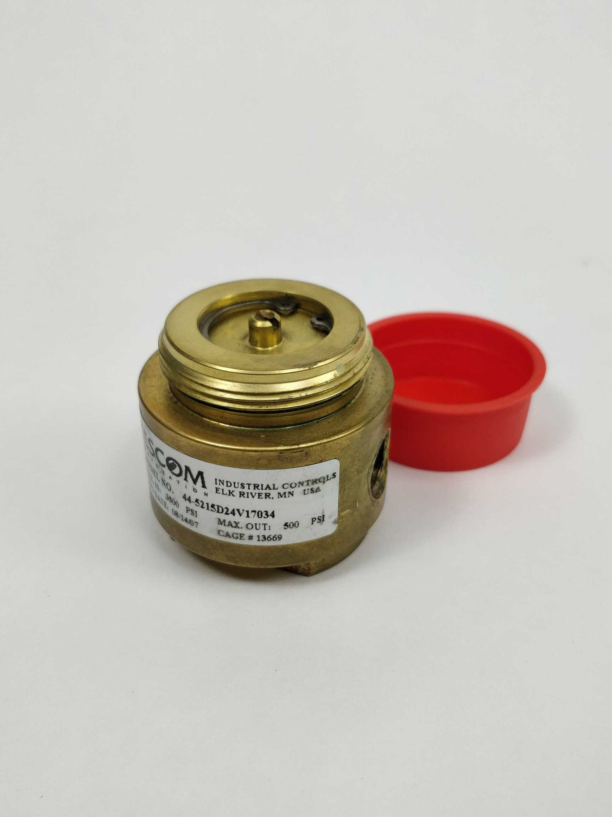 Tescom 44-5215D24V17034 Regulator Max.in: 3500PSI Max.out: 500PSI