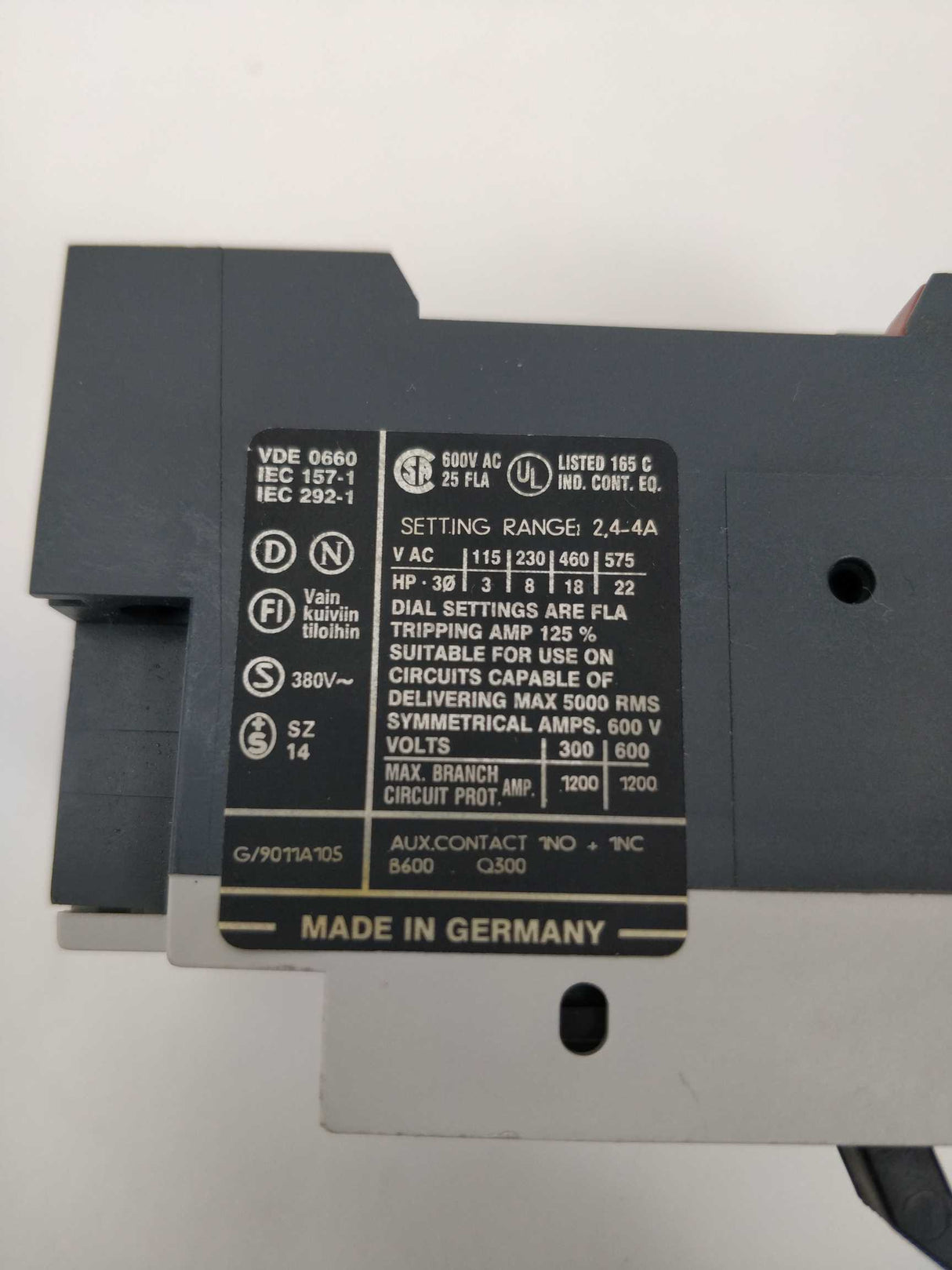 Siemens 3VU1300-1MJ00 CIRCUIT-BREAKER FOR MOTOR