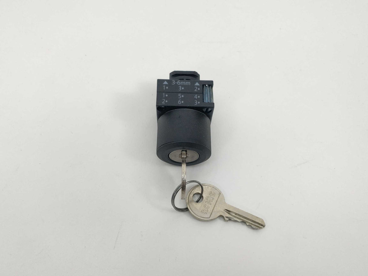 Siemens 3SB3000-4AD01 Key-operated switch 10A/400V 3SB30 00334060-01