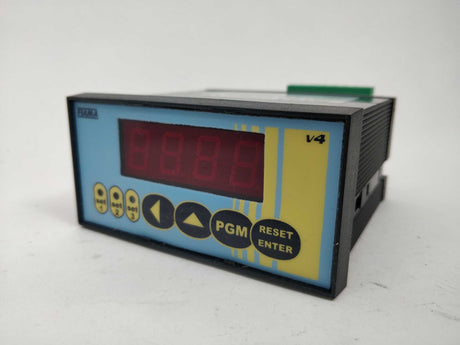 Fiama Parma Italy V4P22T.9205530 Display with potentiometric input . Input potentiometer. Power 230Vac. Output analog 4-20 mA, 0-10Vdc