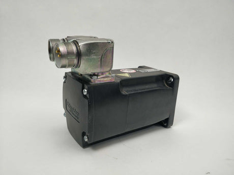 Schneider Electric BMH0701T06A2A Servomotor