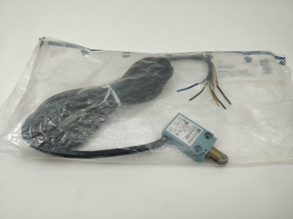 TELEMECANIQUE XCM A1022 Limit Switch, 064294