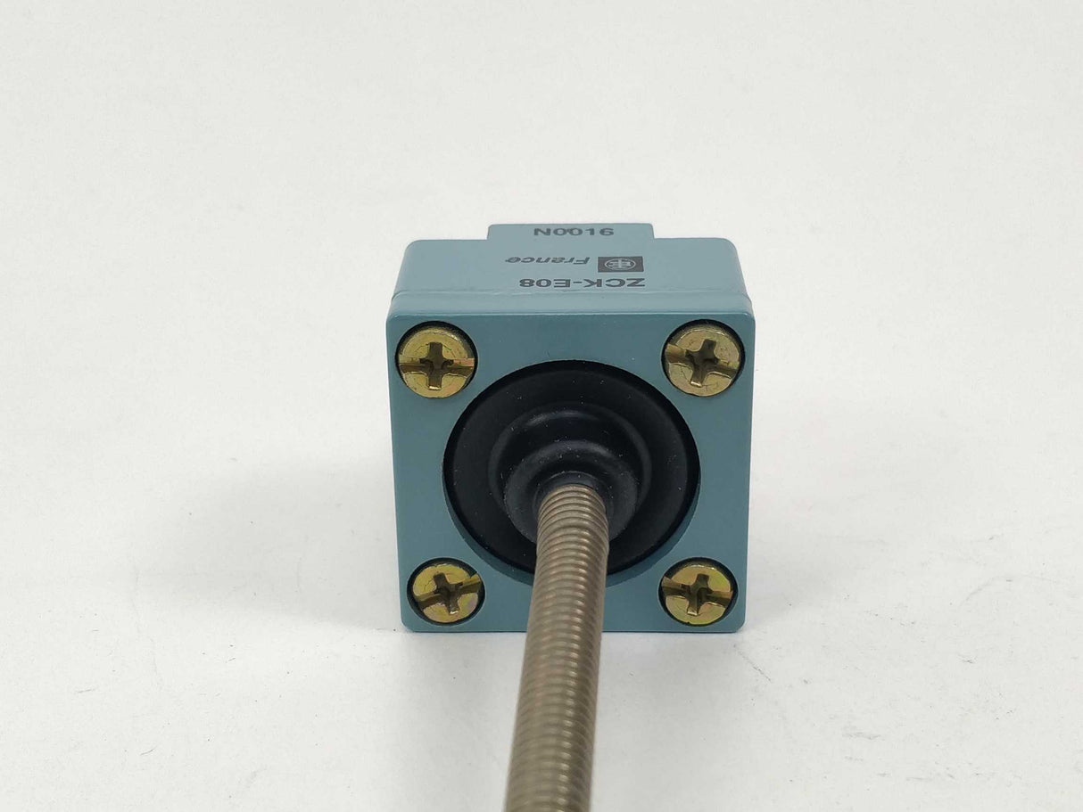 TELEMECANIQUE 064624 Limit switch head ZCK E08