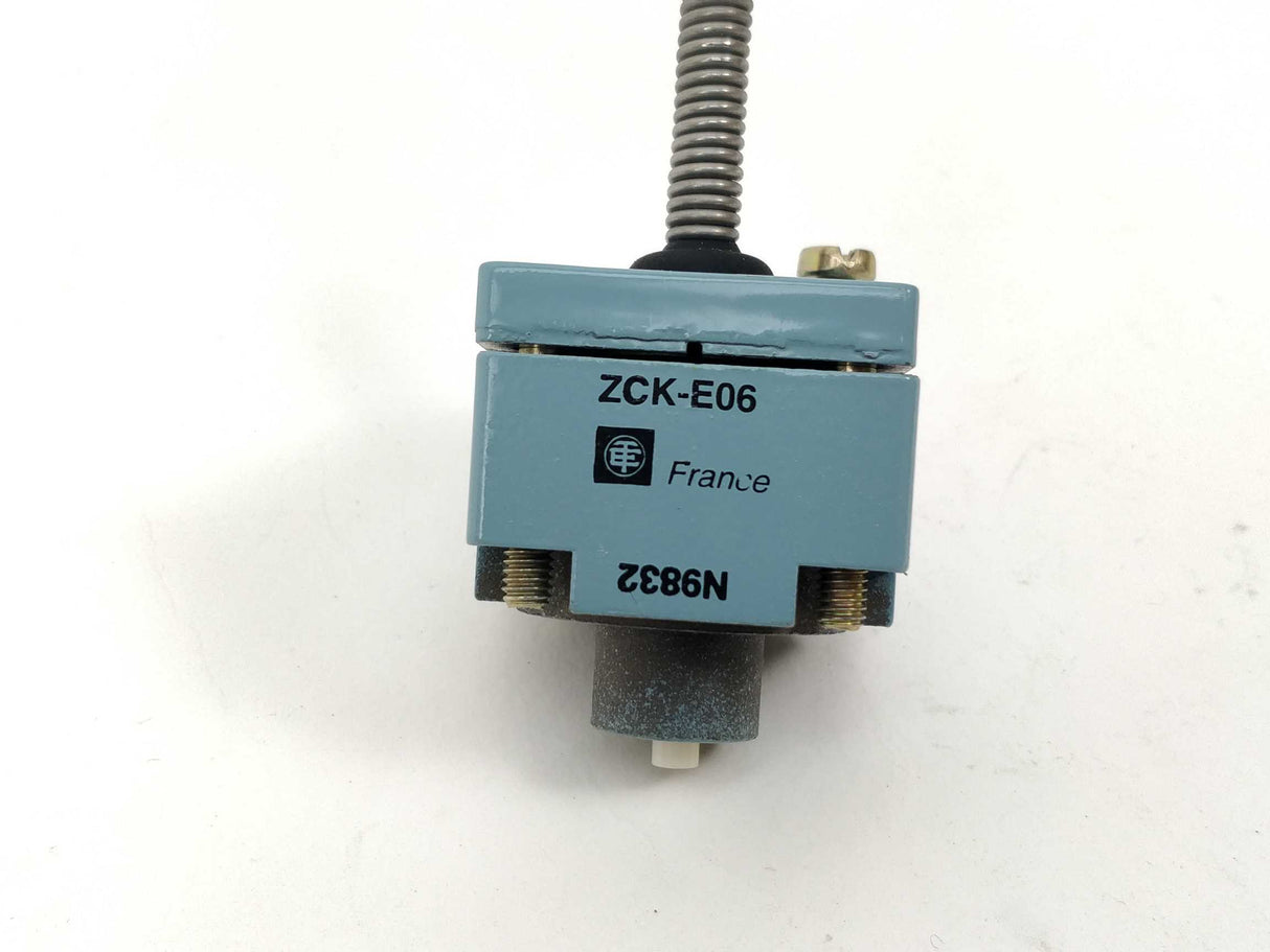 TELEMECANIQUE 064623 Limit switch head ZCK E06