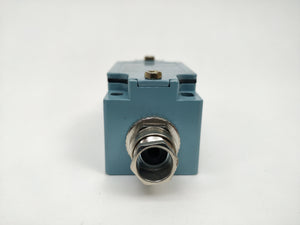 TELEMECANIQUE XCK-J Limit switch