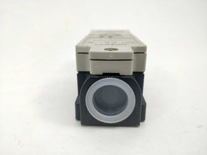OMRON E2Q2-N30ME3-G Plug in proximity sensor
