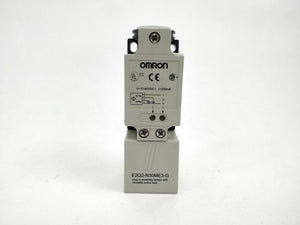 OMRON E2Q2-N30ME3-G Plug in proximity sensor