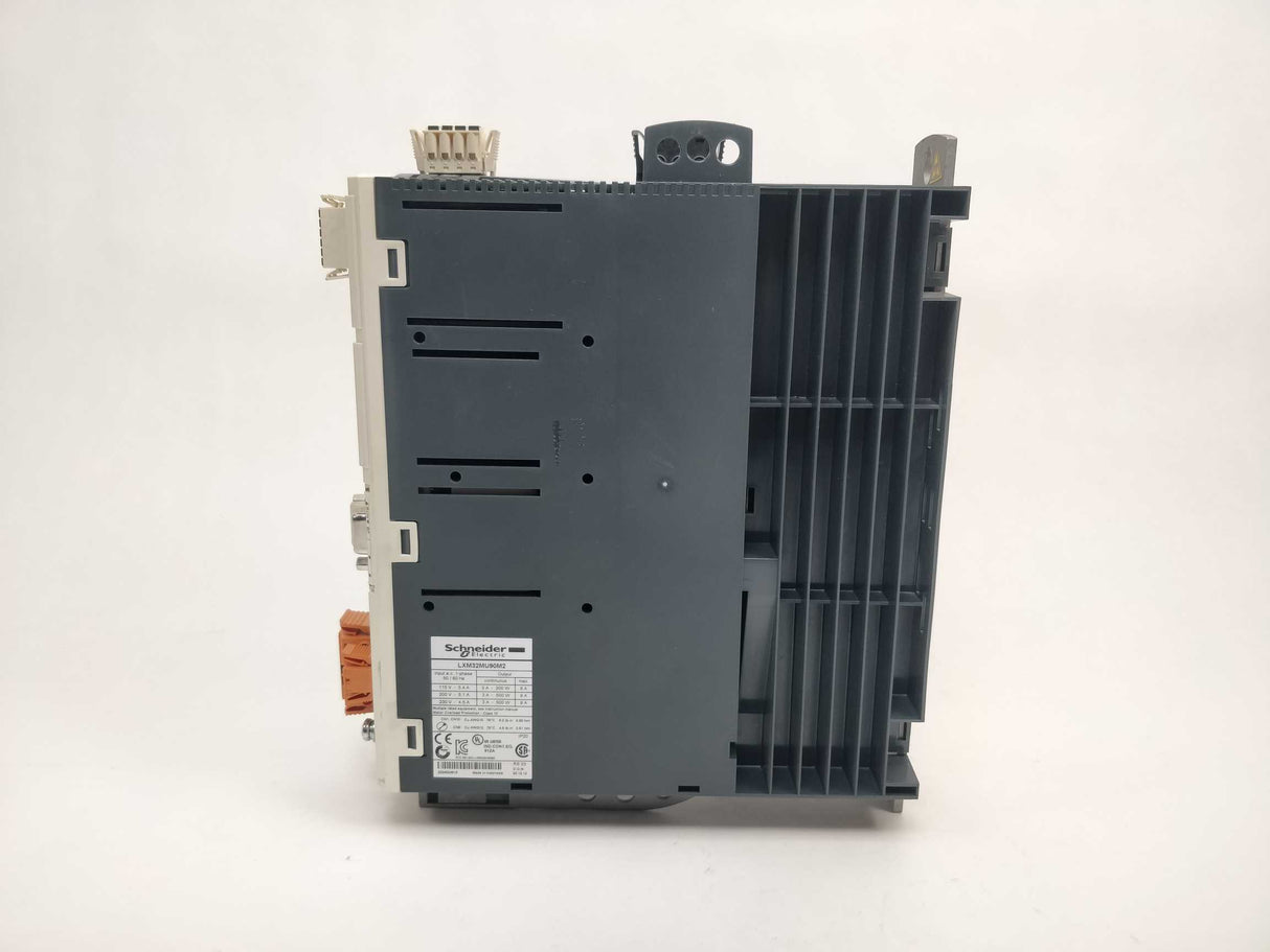 Schneider Electric LXM32MU90M2 Motion servo drive