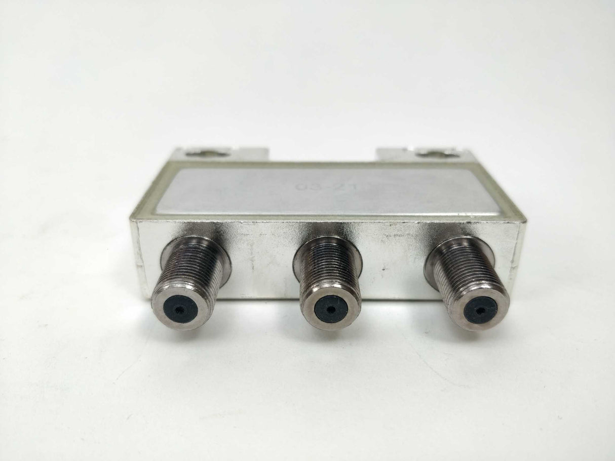 DKT Comega 48002 SiS 02 Brass Connectors