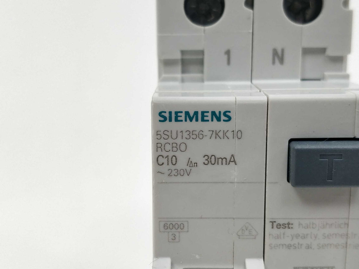 Siemens 5SU1356-7KK10 RCBO Circuit breaker 30mA trip 230V