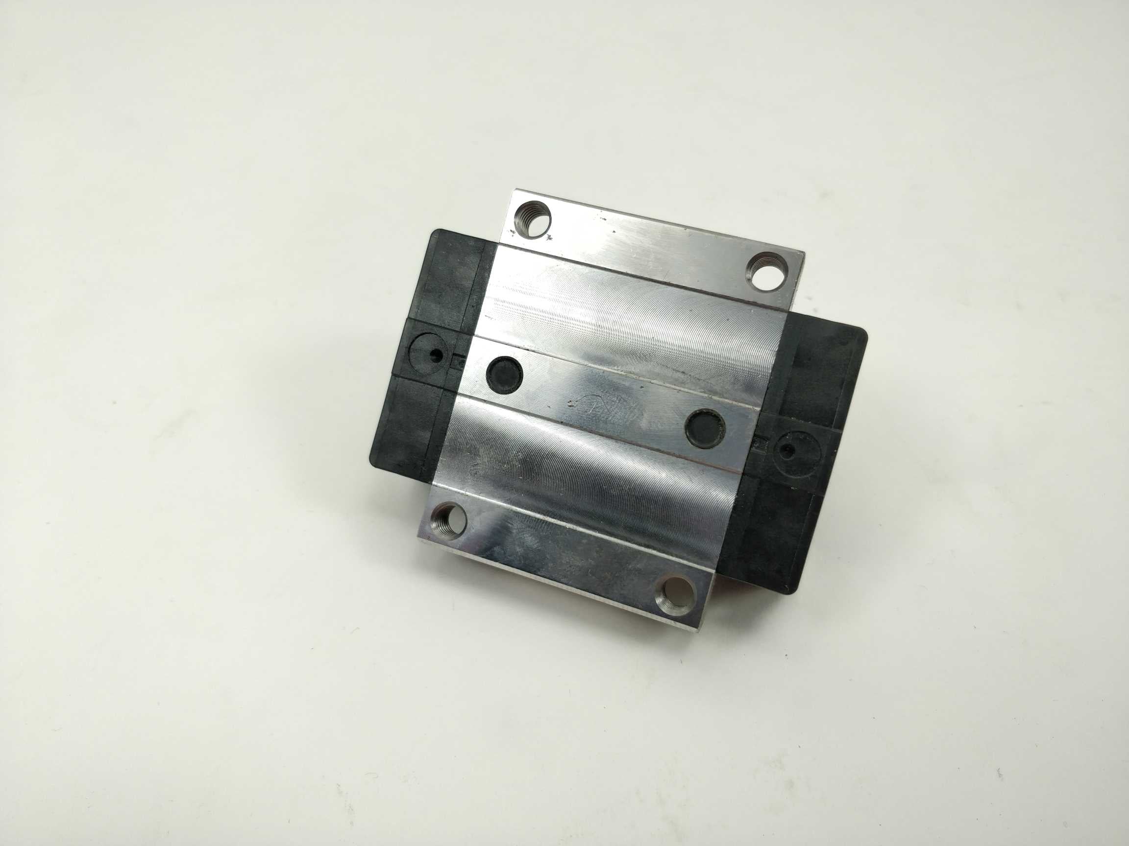 Bosch Rexroth R165189320 B.Runner Block CS – Buy2Sell ApS Bosch Rexroth R165189320 B.Runner Block CS – Buy2Sell ApS