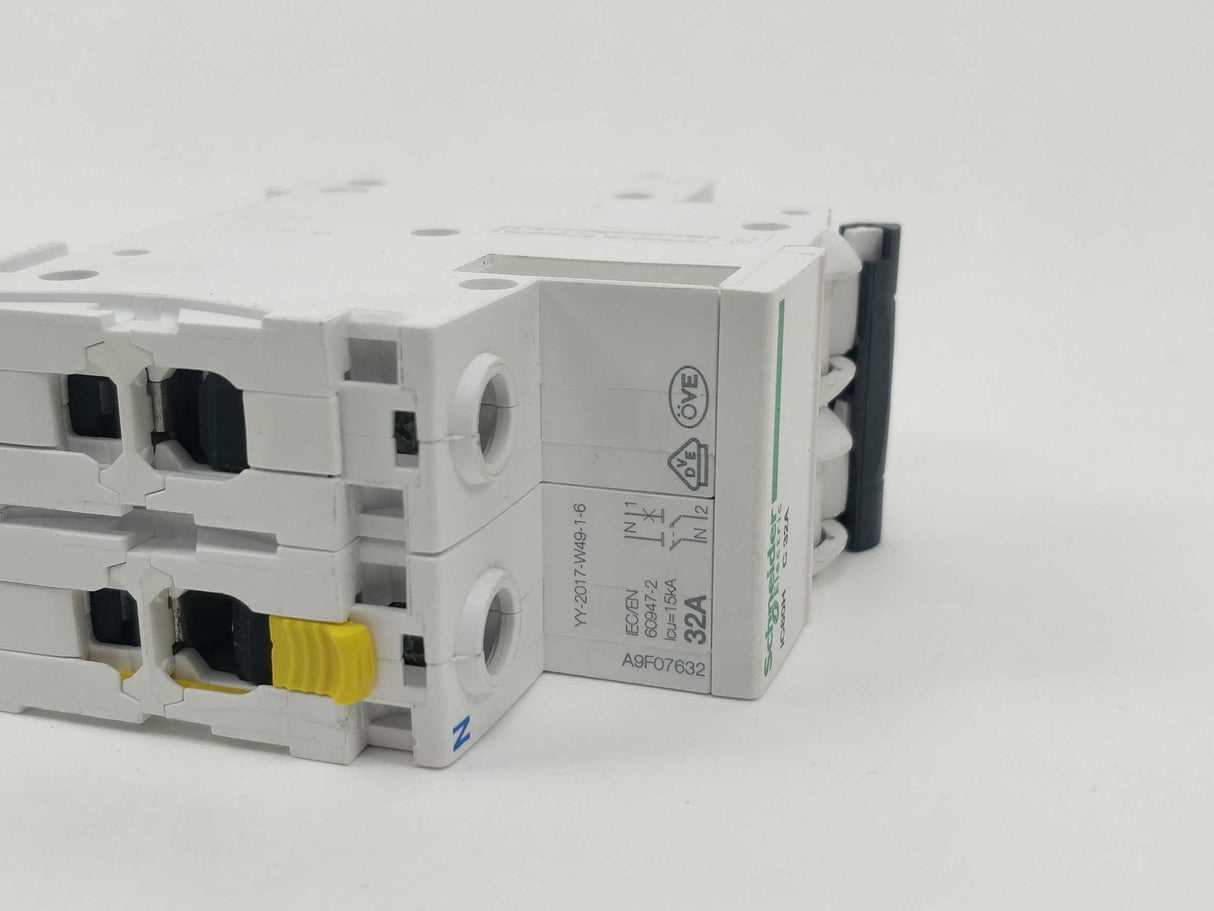 Schneider Electric A9F07632 iC60H C 32A Miniature Circuit breaker