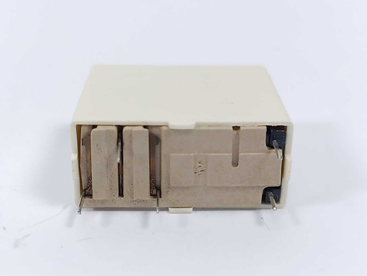 Siemens V23056-A0015-A404 36V-250V/10A, Batch size 19