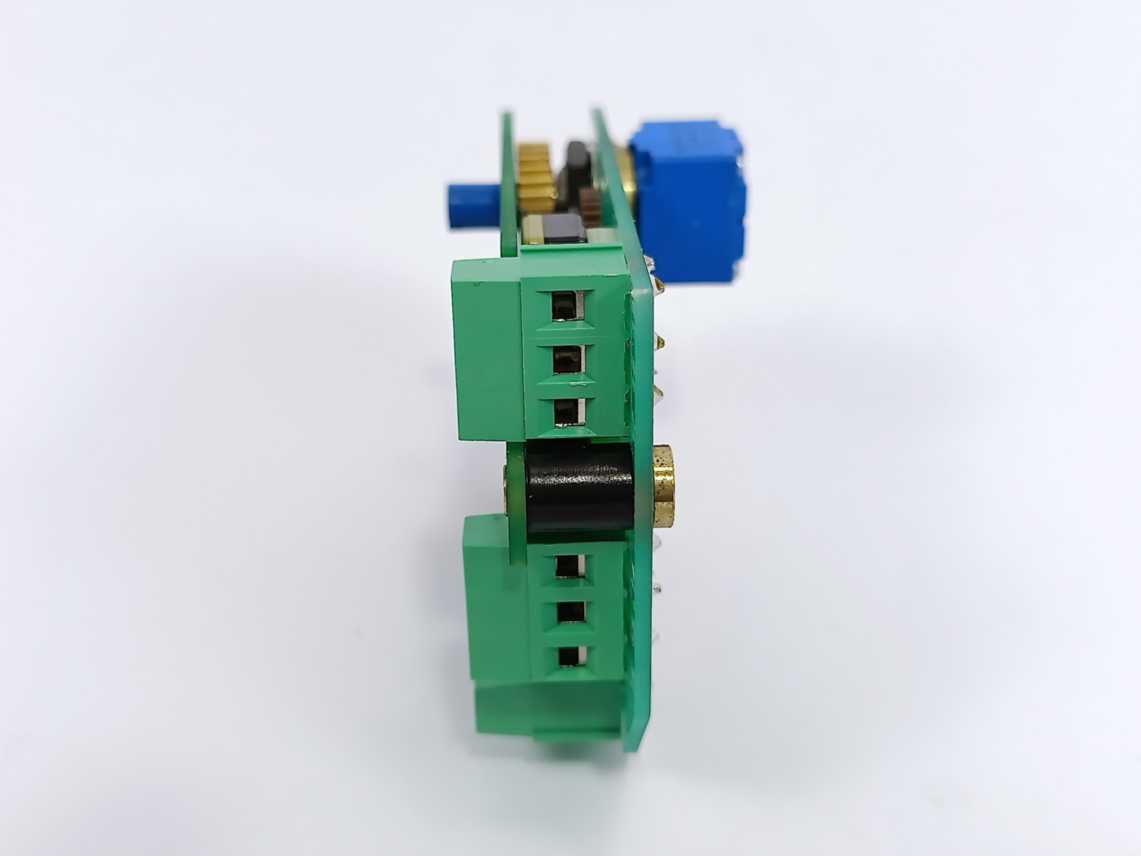 Danfoss P+2S 082G3203 Additional switch (2×) and potentiometer (1 kΩ)