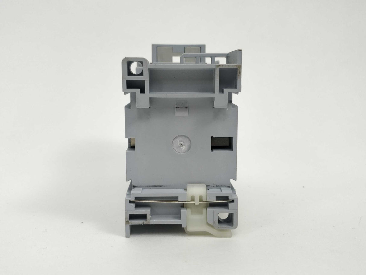 AB 100-C09D*10 Contactor Ser.A