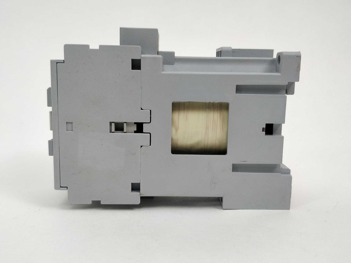 AB 100-C09D*10 Contactor Ser.A
