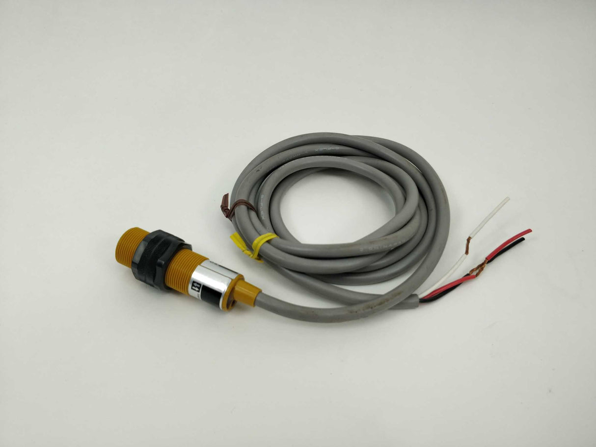 OMRON E3F-DS10C4 PHOTOELECTRIC SWITCH