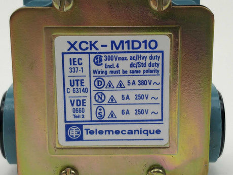 TELEMECANIQUE XCK-M1D10 Limit Swith, 300 Vmax. ac/Hvy Duty