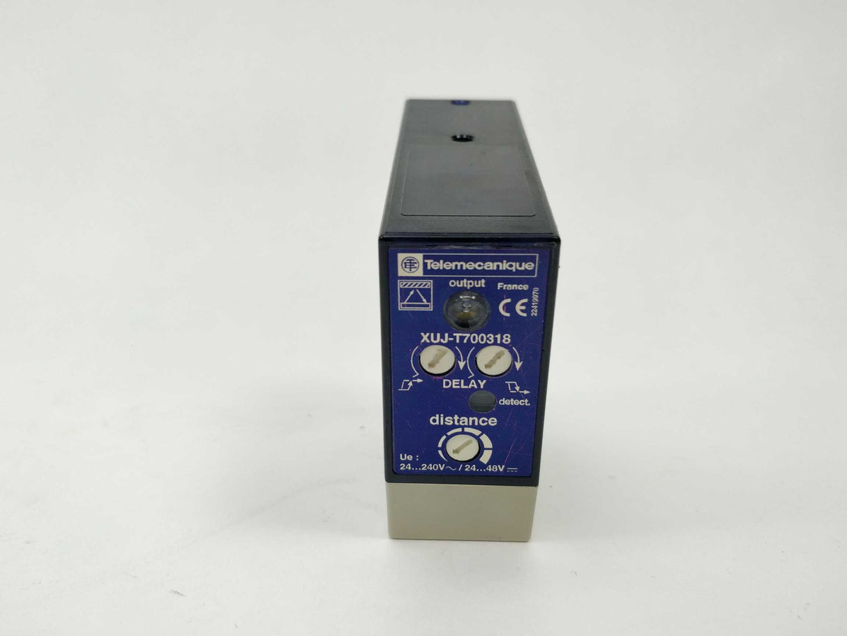 TELEMECANIQUE XUJ-T700318 Photoelectric Sensor