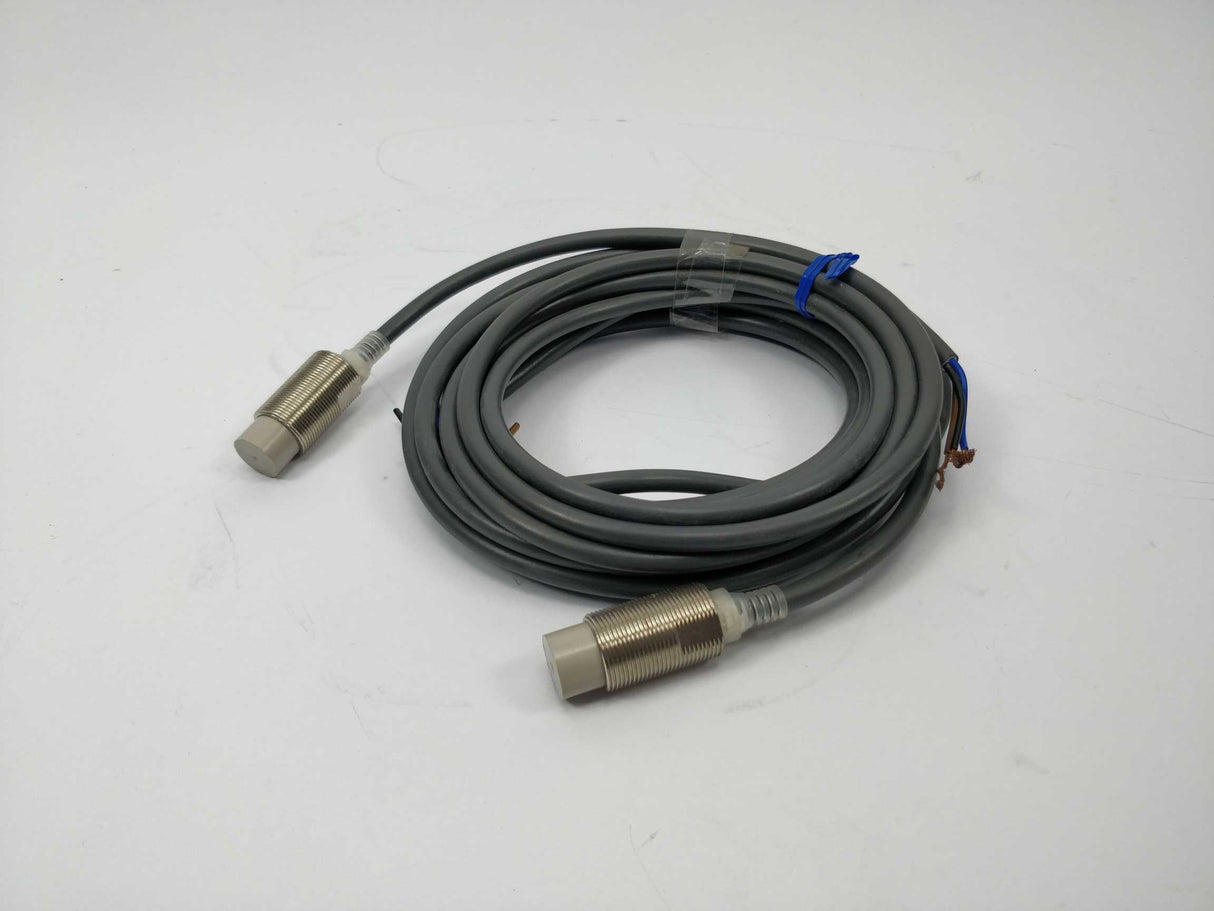 OMRON E2EG-X10MB1 Proximity Sensor